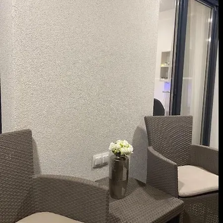 Luxe Living Ντέμπρετσεν